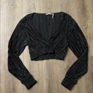 NWOT UO Long Sleeve Banded Crop Top